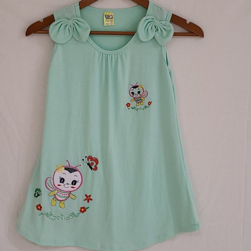 Girls dress